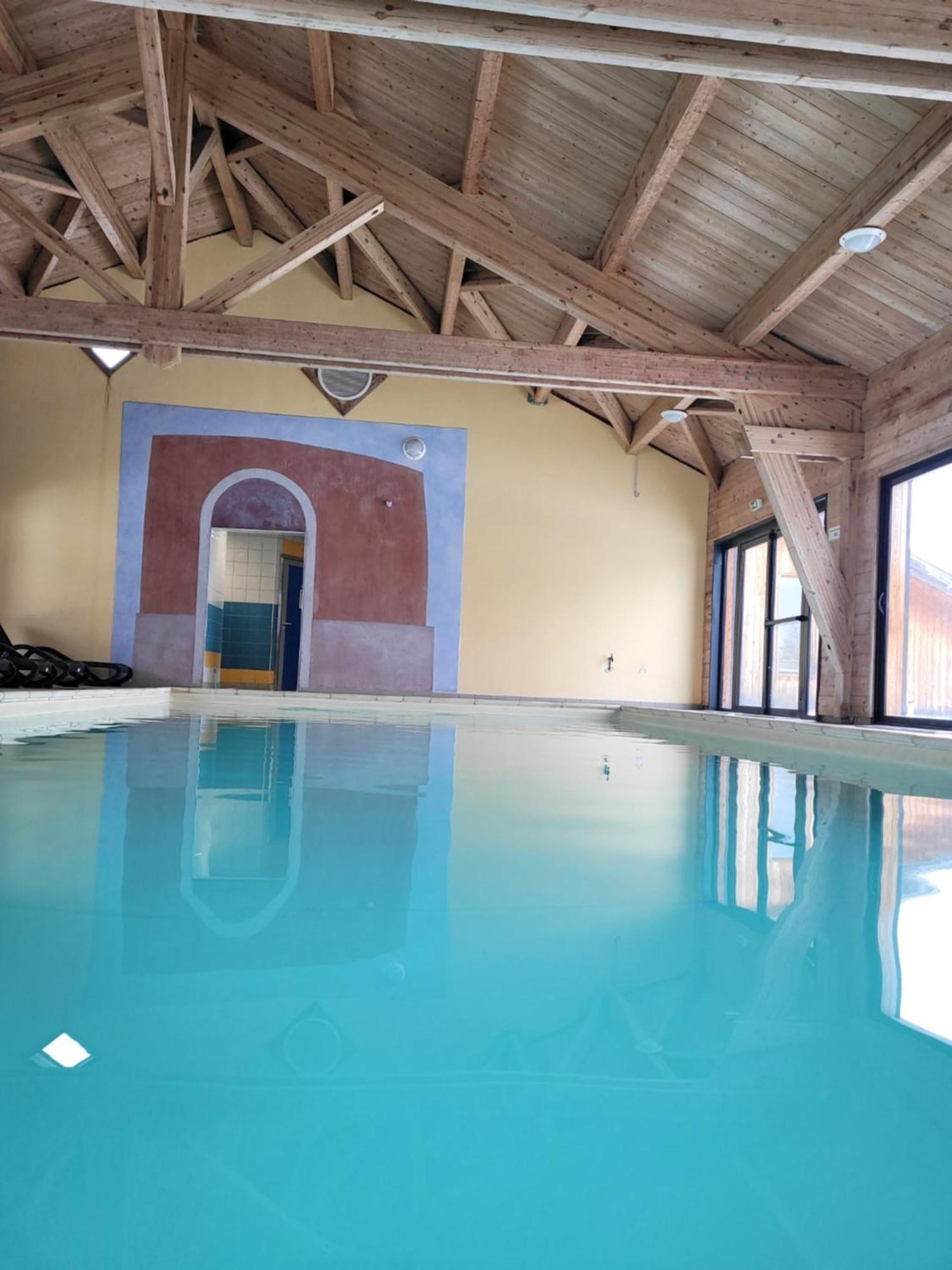 Chalet By Sophie Superdevoluy Avec Piscine Exterior photo